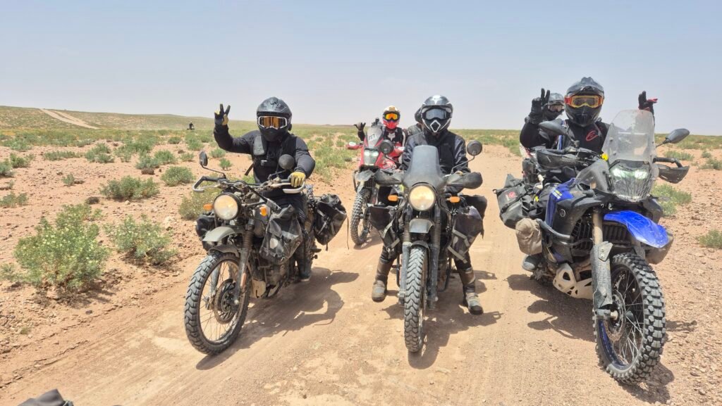 Randonnée moto au Maroc - paysage montagneux de l'Atlas